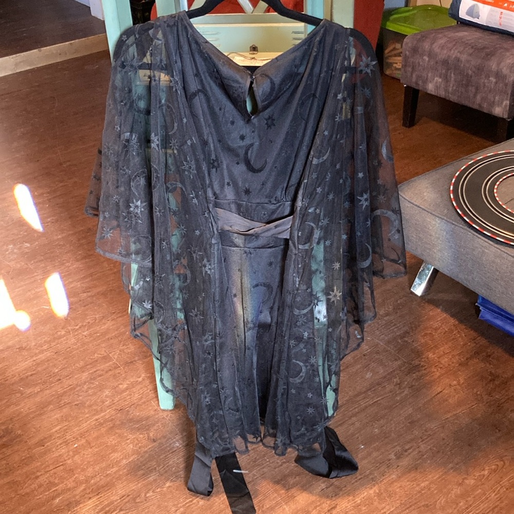 Small Parlor starry night dress